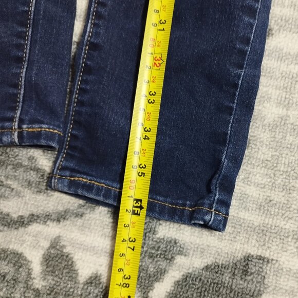 Levi’s 711 Women’s Skinny Jeans Size 27x32 - Picture 7 of 9